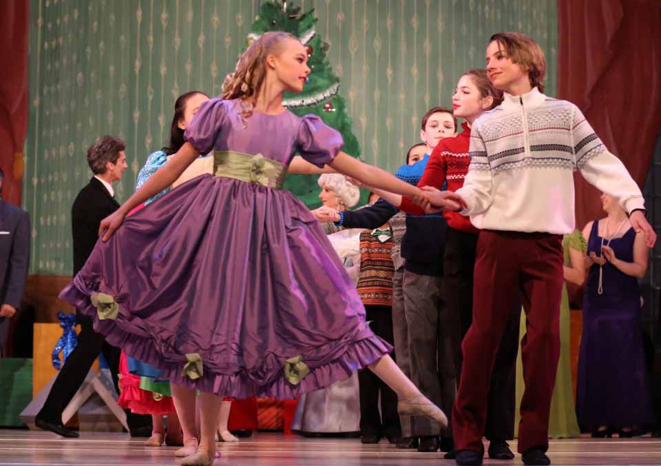 Nola-and-Mills-Nutcrakcer-2016 Classes in Cleveland, OH ❘ Cleveland City Dance